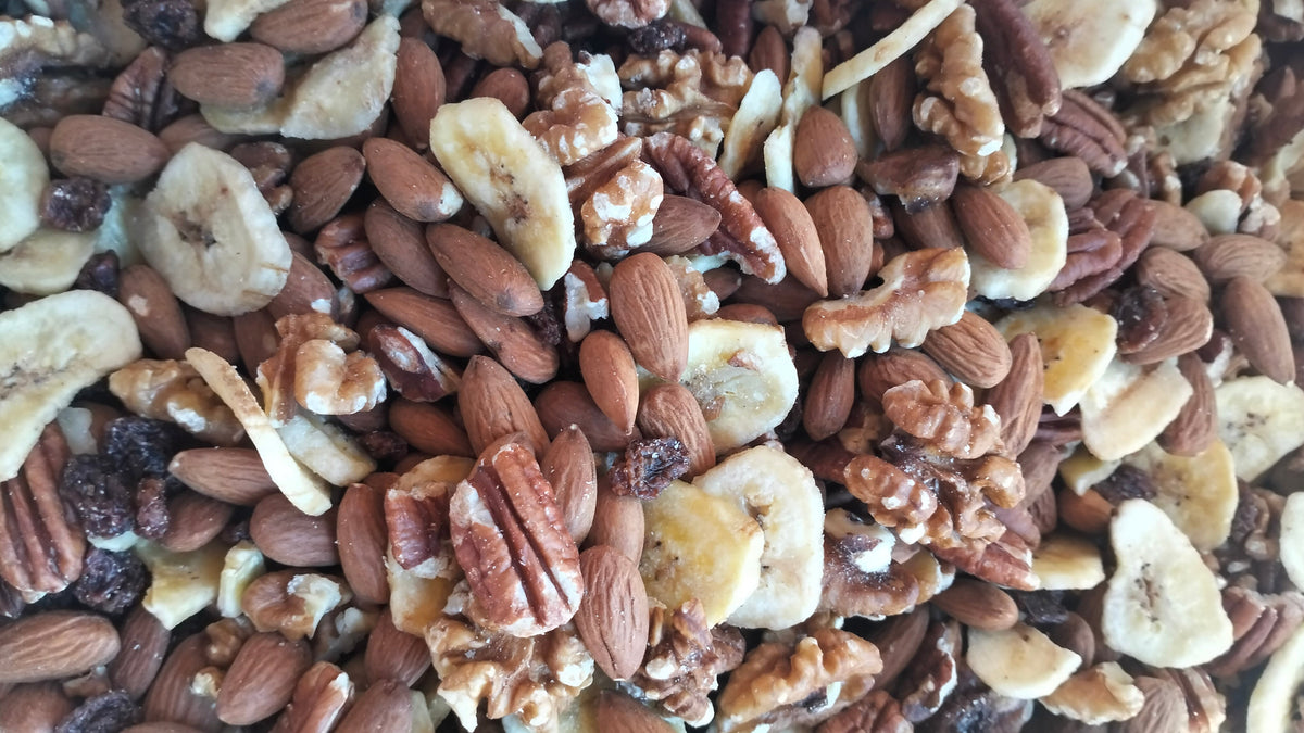 Deluxe Nut Mix of pecans, walnuts, almonds, banana chips and sultanas